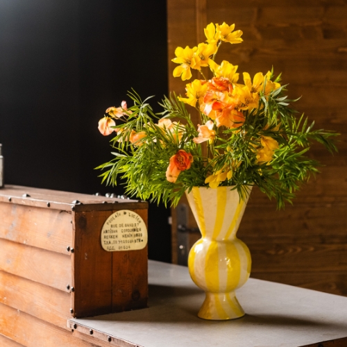 Der Gelbe Strauß – Harlekin-Vase #Künstlich